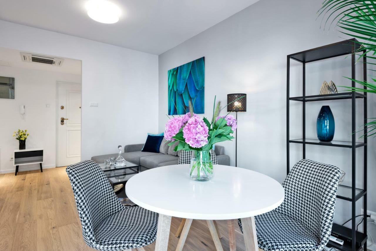 Kopernika8 Miro Apartment With Balcony And Ac Krakow Dış mekan fotoğraf