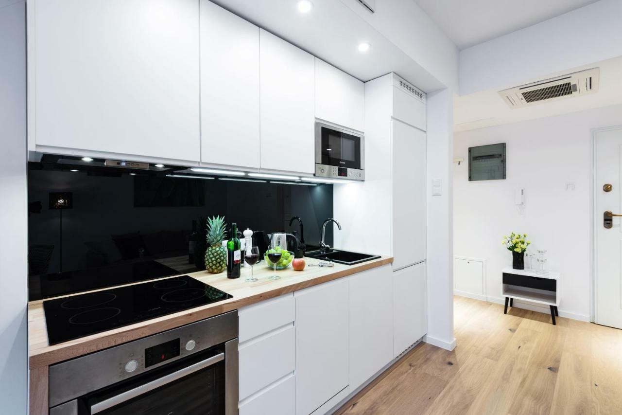 Kopernika8 Miro Apartment With Balcony And Ac Krakow Dış mekan fotoğraf